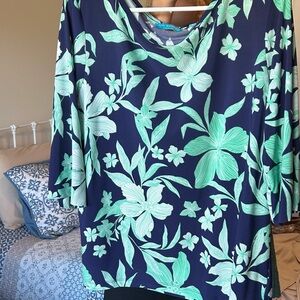 Tori Richard Leaf Print Top in Navy and Mint